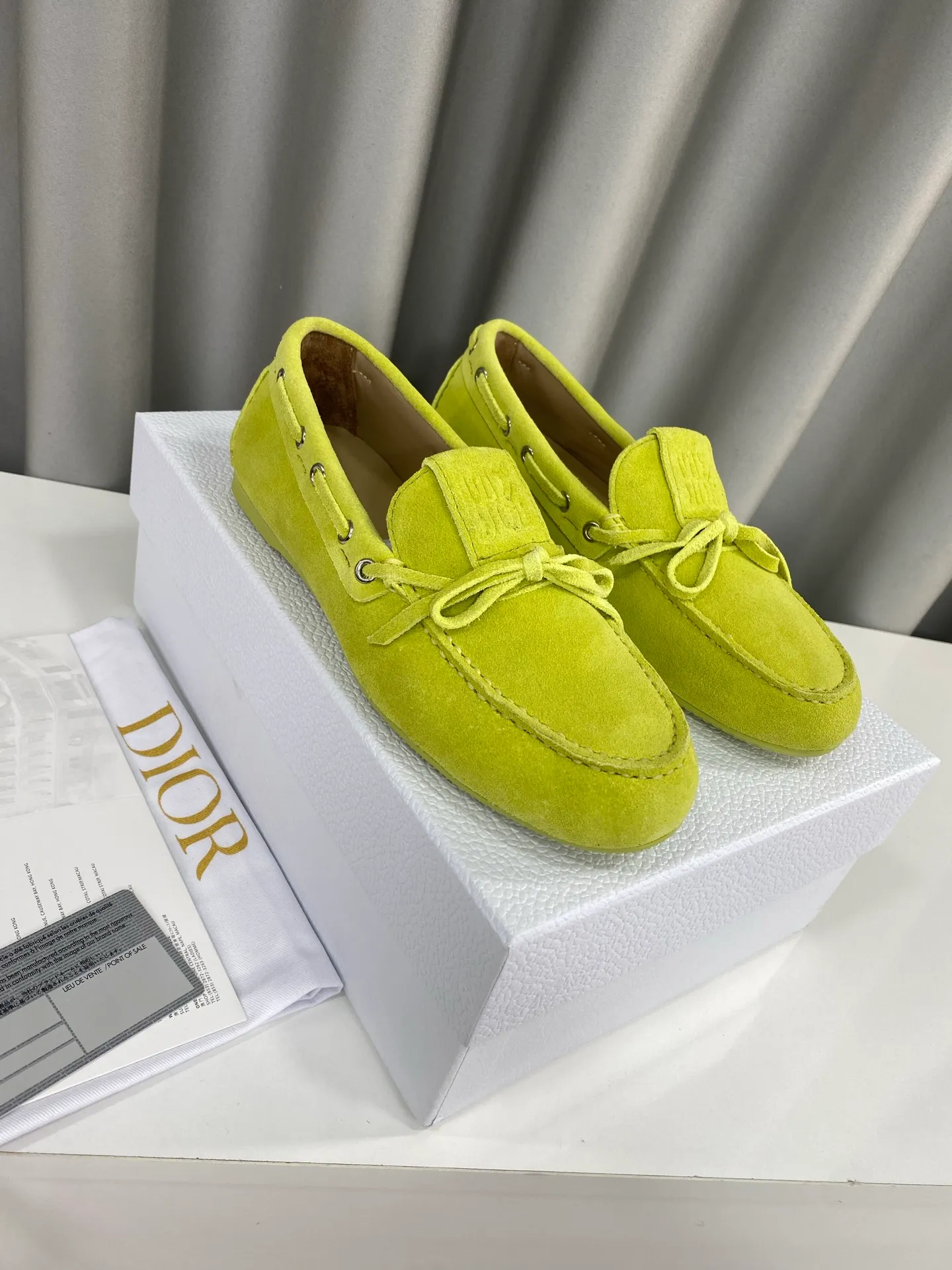 👟👟Ex-factory price 480👟👟 Women's shoes Women's clothing "Exclusive top version" DIOR Dior~25vs spring and summer popular casual flat loafer series... A shoe that does not conflict with shirts, simple partition design, a spring must-have, can be worn with any pants or skirt, very comfortable and beautiful on the feet... ❶Fabric: Original customized cow suede ❷Inner: Original customized sheepskin ❸Feet: sheepskin ❹Outsole: original molded wear-resistant rubber ❺Number of codes: 35-39 (40 customizations are non-refundable) ❻Packaging: Original full set of packaging ☀Color: 5 colors available simultaneously on the official website
